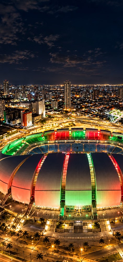 Arena das Dunas iluminada à noite, em Natal/RN
